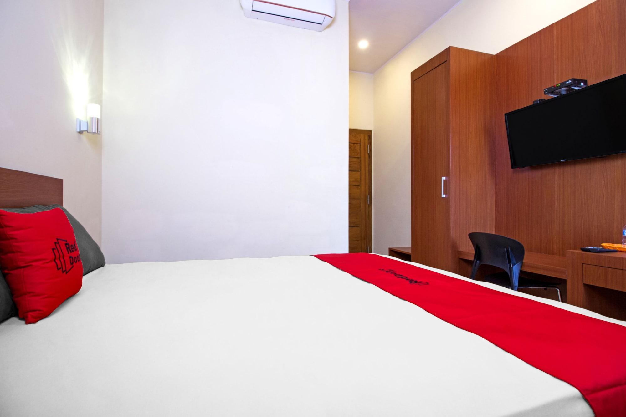 Wisma tamu Reddoorz Near Trans Mall 2 2*